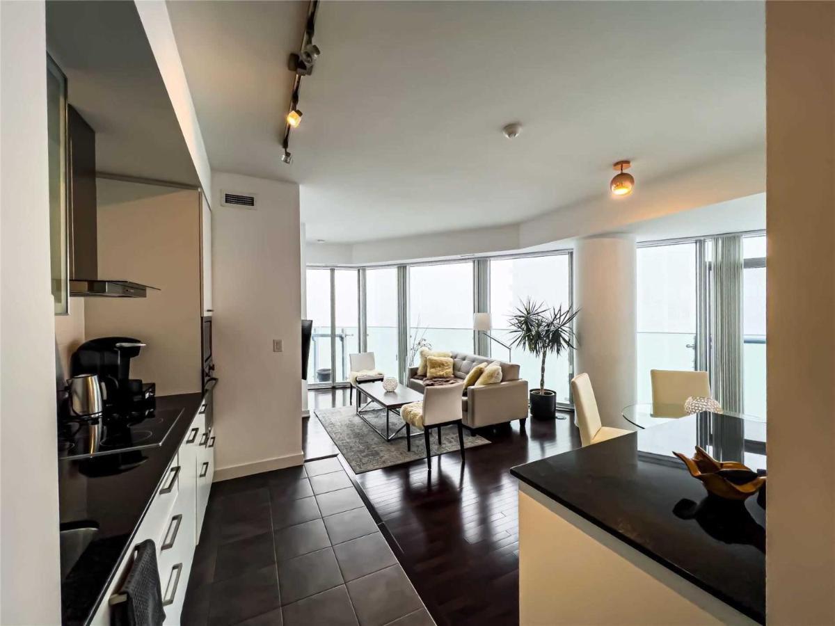 Luxury Condo In The Heart Of Toronto - Next To Scotiabank Arena Exterior foto